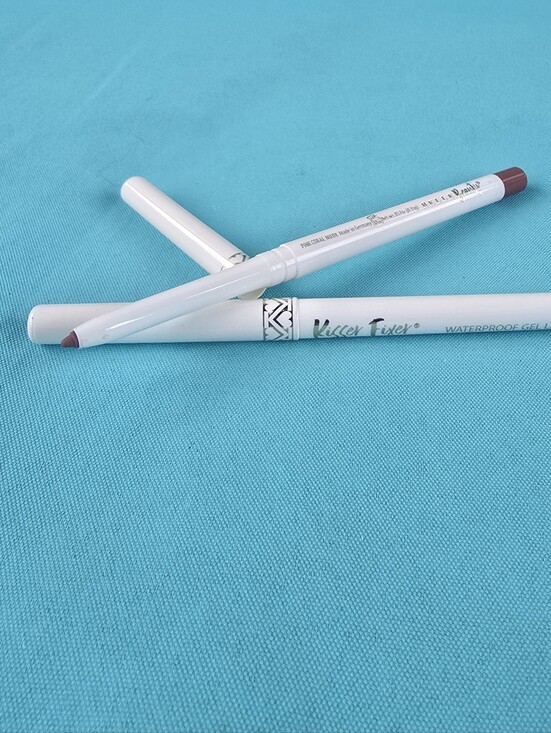 belle beauty Other - 💚 Kiss Forever Waterproof Gel Lip Liner - Pink Coral Nude